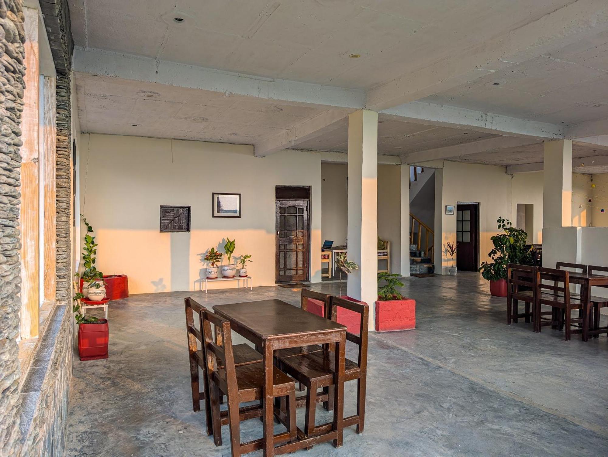 Hobo Hostel Dharamshala Ngoại thất bức ảnh